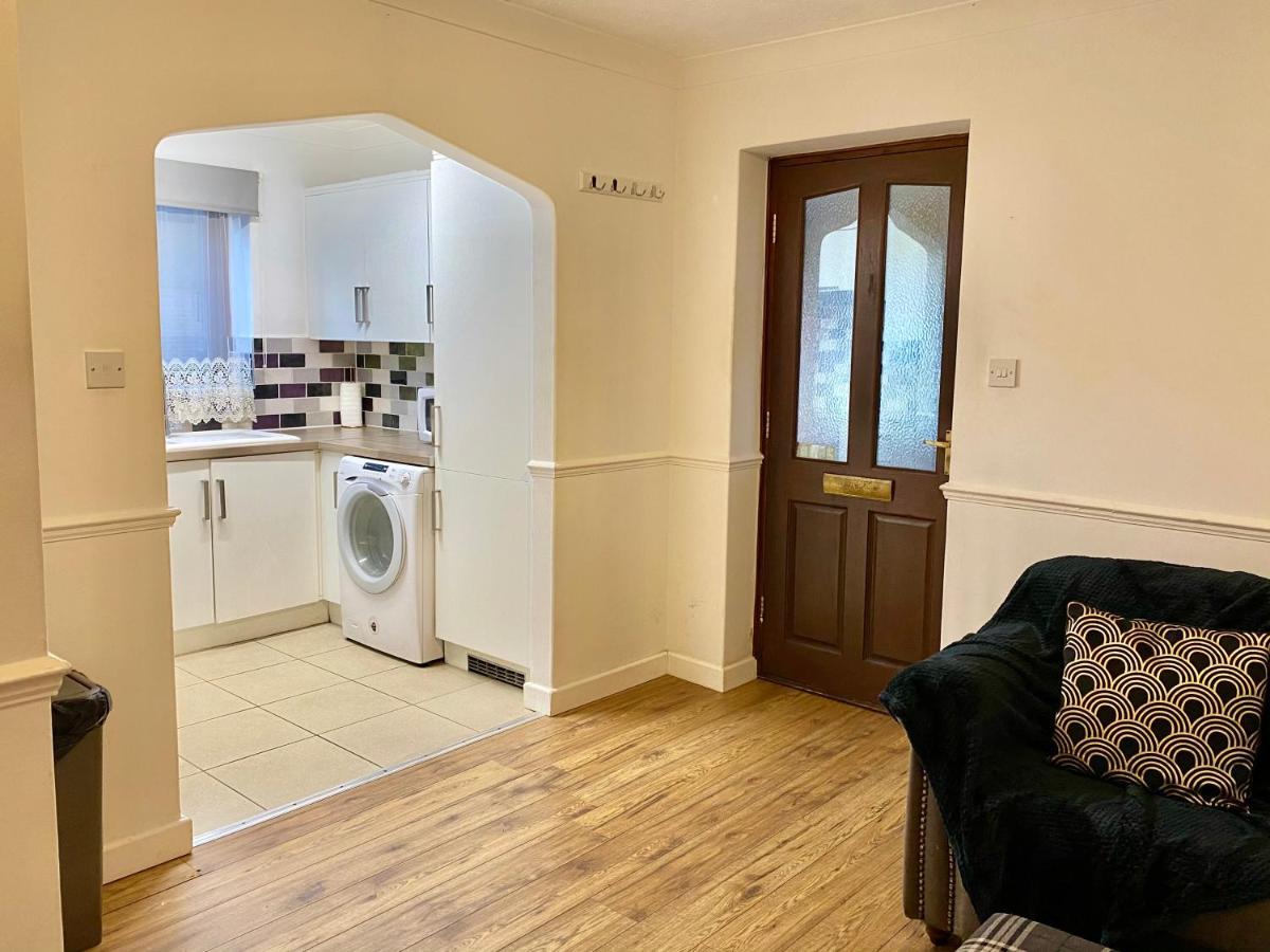 Easyrest Spalding - 4 Beds & Free Parking - Central & Modern Open Plan Apartment - Convenient Location Exterior foto